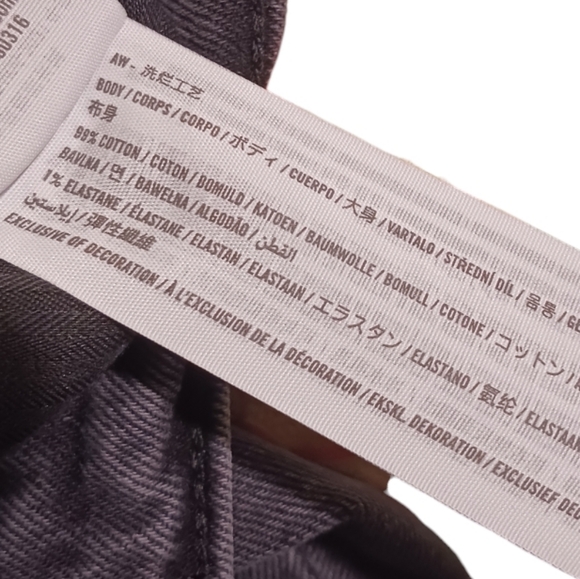 Abercrombie & Fitch The 90s Straight Ultra High Rise Jeans Hem Slit - Picture 14 of 14